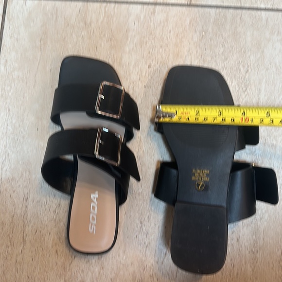 Brand new black vegan Soda chunky strap sandals - Picture 5 of 5